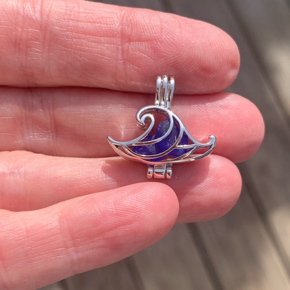 Sterling Silver Wave Locket Genuine Sea Glass Blue - Picture 2 of 4